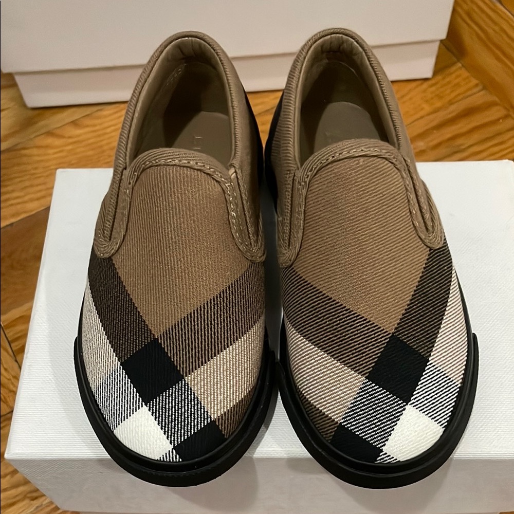 Burberry Classic Check Slip-On Sneakers — Beige/Black/White size 25